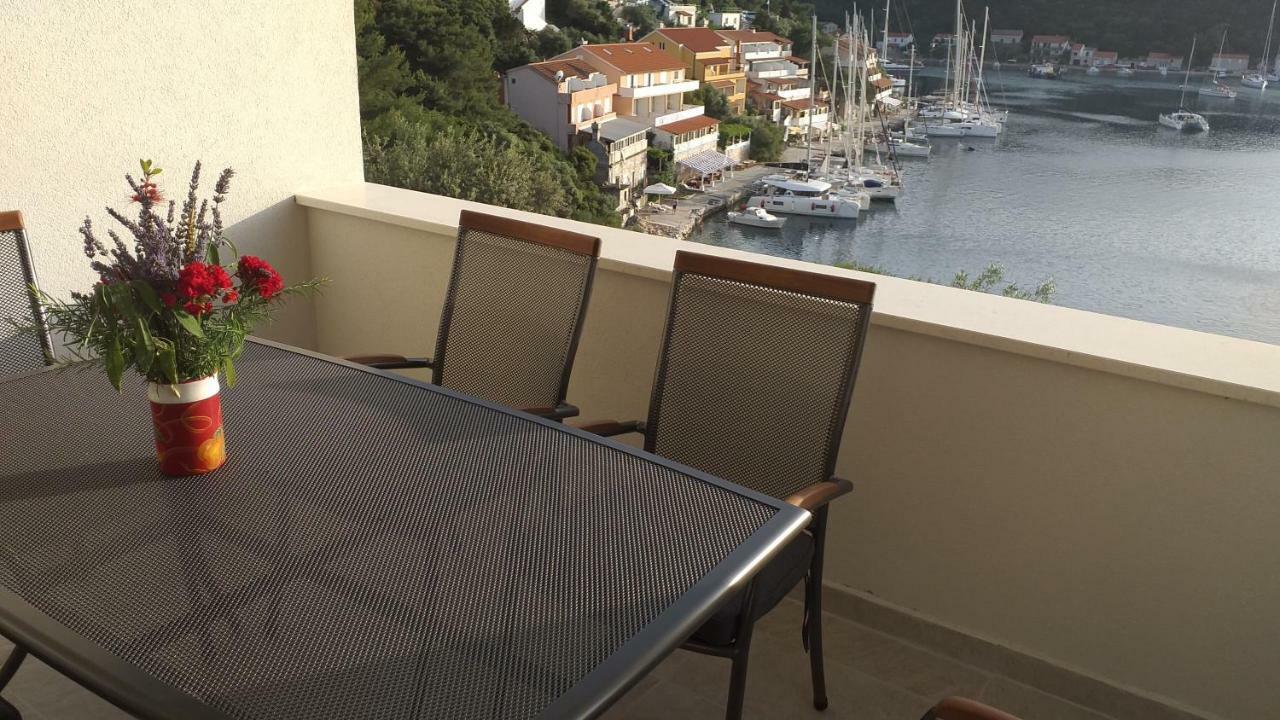 Apartment Zaklopatica Lastovo Экстерьер фото